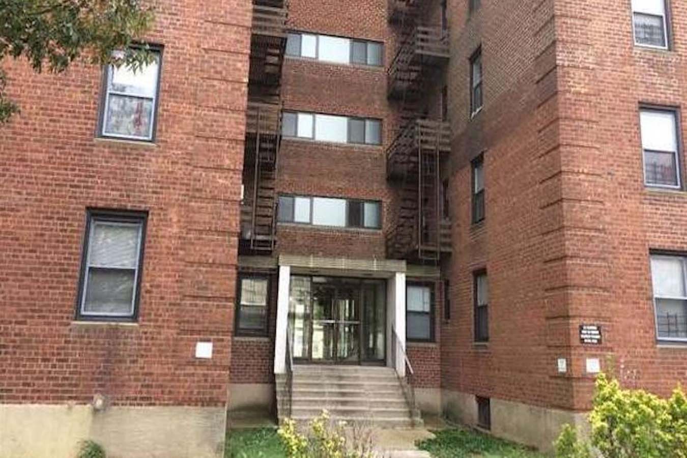 21610 77TH AVENUE Apartment Building Magnum Opus Architecture